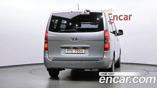 Hyundai Starex 2017 — photo 4