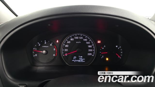 Hyundai Starex 2017 — photo 8