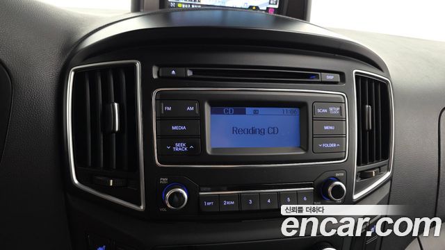Hyundai Starex 2017 — photo 17