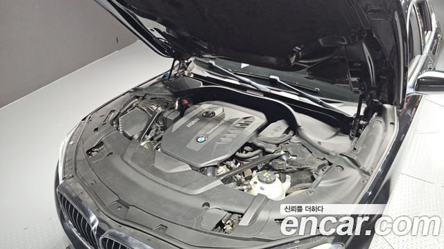 BMW 7-Series 2016 — photo 6