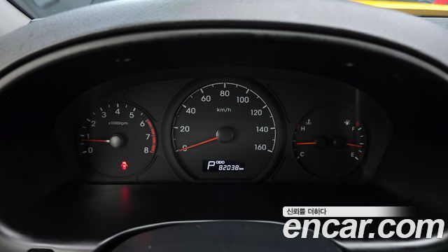 Hyundai Starex 2019 — photo 11