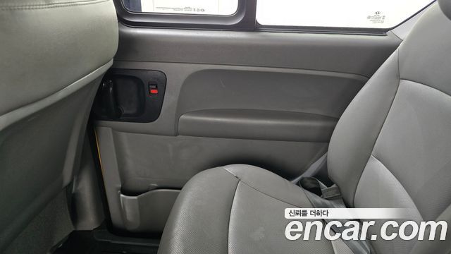 Hyundai Starex 2019 — photo 15