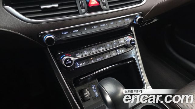 Hyundai Grandeur 2018 — photo 23