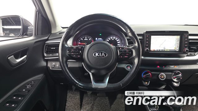 Kia Stonic 2019 — photo 18