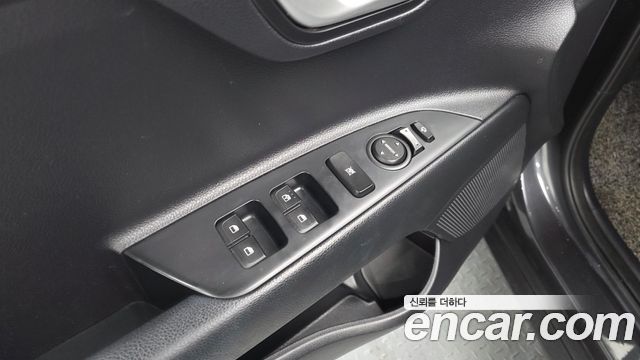 Kia Stonic 2019 — photo 27