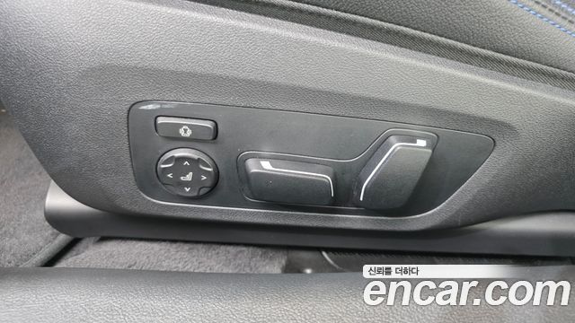 BMW 4-Series 2026 — photo 17