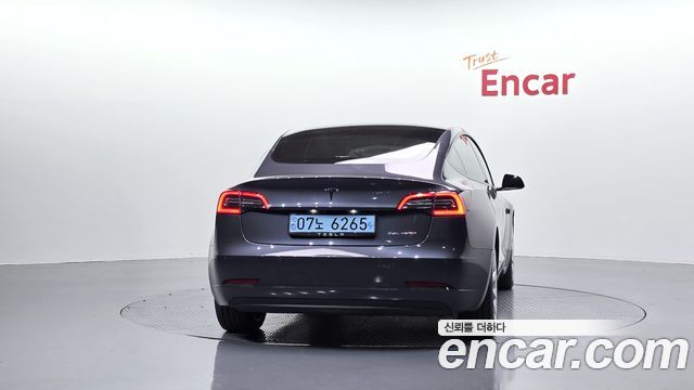 Tesla Model 3 2022 — photo 4