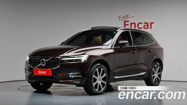 Volvo XC60 2021 — photo 1