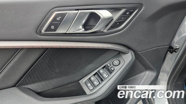 BMW 2-Series 2022 — photo 26