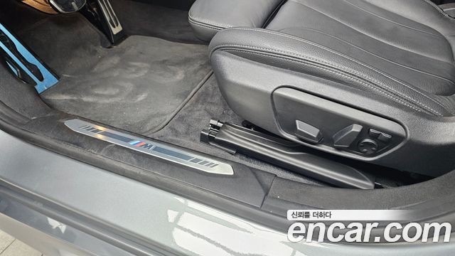 BMW 2-Series 2022 — photo 30