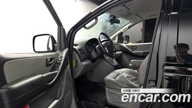 Hyundai Starex 2019 — photo 13