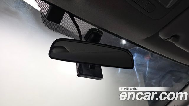 Hyundai Starex 2019 — photo 28