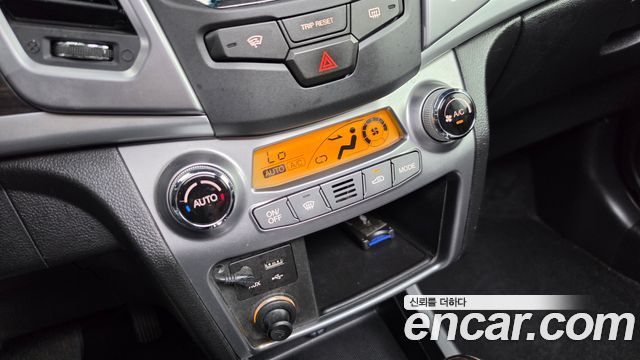 KG Mobility KORANDO 2015 — photo 15