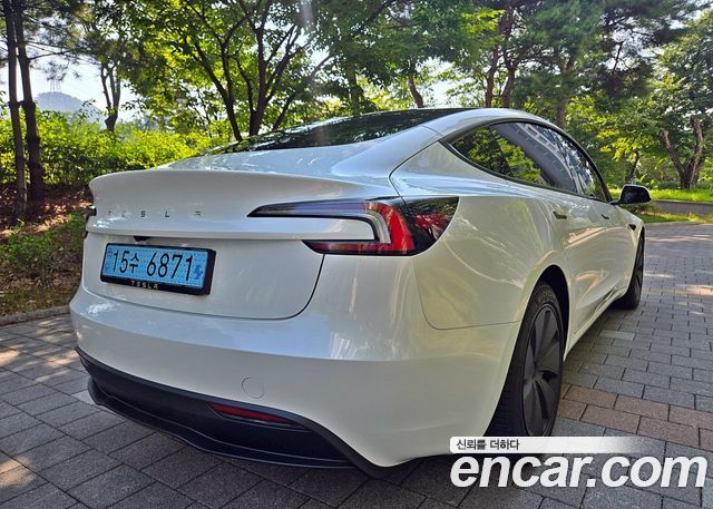 Tesla Model 3 2025 — photo 6