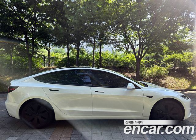 Tesla Model 3 2025 — photo 7