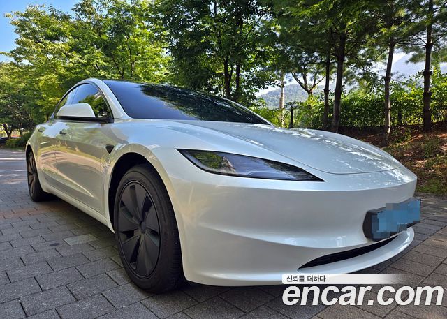 Tesla Model 3 2025 — photo 8
