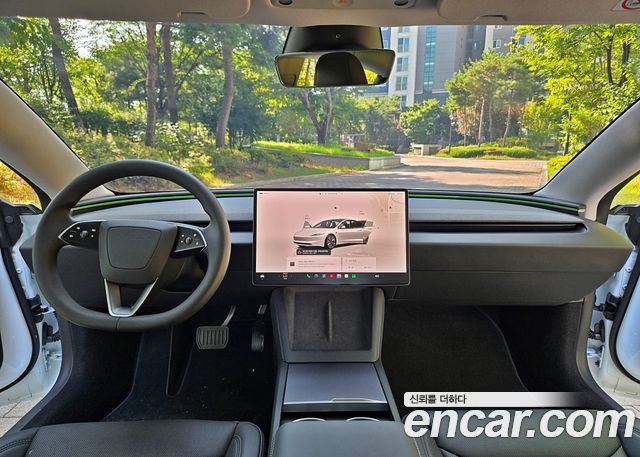 Tesla Model 3 2025 — photo 9