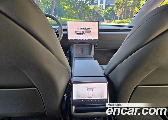 Tesla Model 3 2025 — photo 10