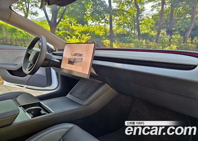 Tesla Model 3 2025 — photo 11