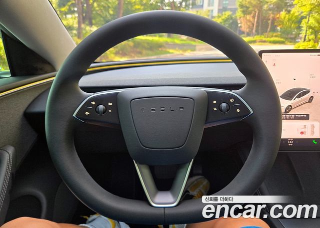 Tesla Model 3 2025 — photo 12