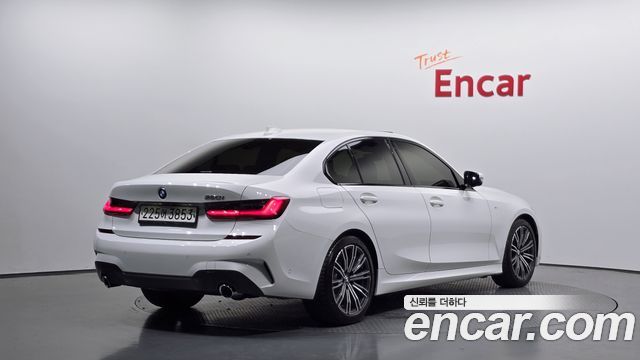 BMW 3-Series 2020 — photo 2