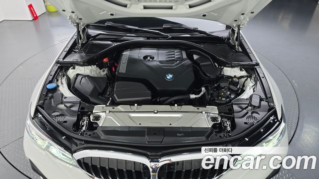 BMW 3-Series 2020 — photo 6