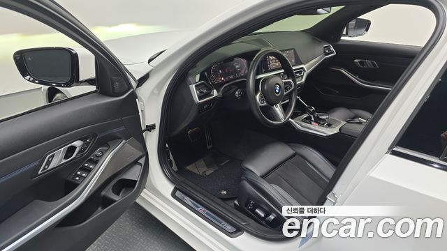 BMW 3-Series 2020 — photo 13