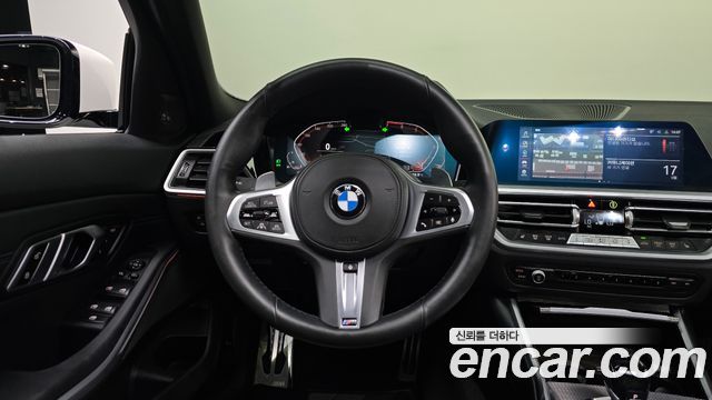 BMW 3-Series 2020 — photo 18