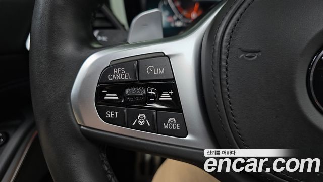 BMW 3-Series 2020 — photo 28
