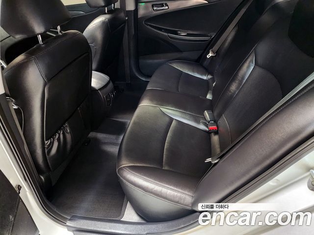 Hyundai Sonata 2015 — photo 12