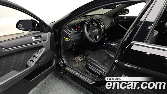 Kia K7 2012 — photo 10