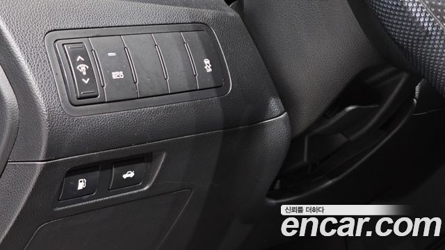 Kia K7 2012 — photo 13