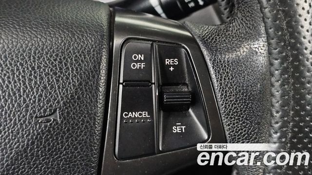 Kia K7 2012 — photo 16
