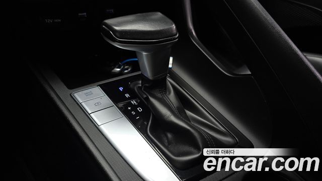 Hyundai AVANTE 2021 — photo 12