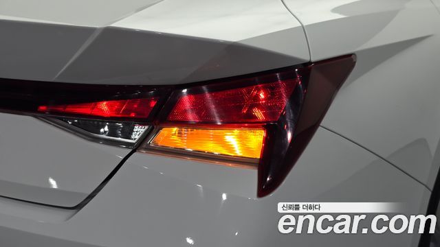 Hyundai AVANTE 2021 — photo 9