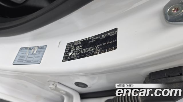 Hyundai AVANTE 2021 — photo 32