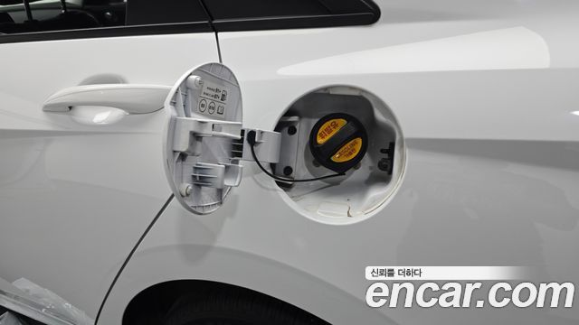 Hyundai AVANTE 2021 — photo 33