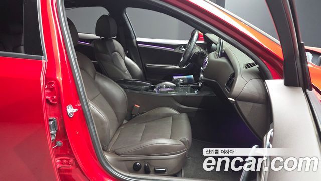 Kia Stinger 2019 — photo 16