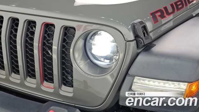 Jeep Gladiator 2022 — photo 8