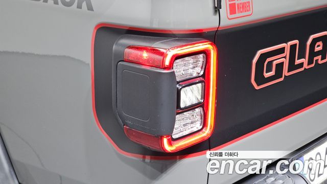 Jeep Gladiator 2022 — photo 9