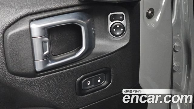Jeep Gladiator 2022 — photo 29