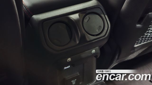 Jeep Gladiator 2022 — photo 30
