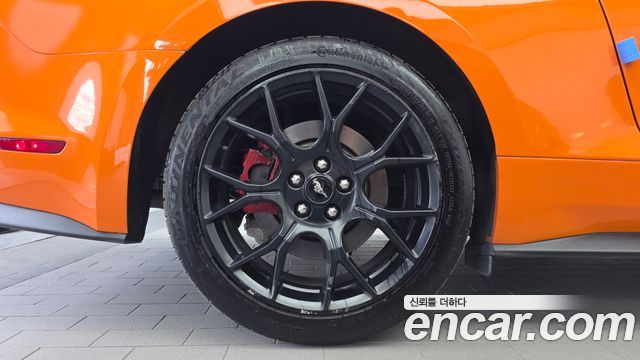 Ford Mustang 2020 — photo 5