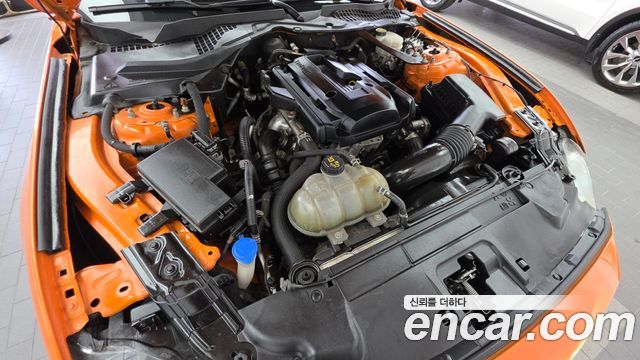 Ford Mustang 2020 — photo 6
