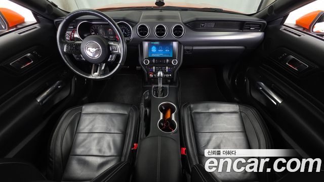 Ford Mustang 2020 — photo 7