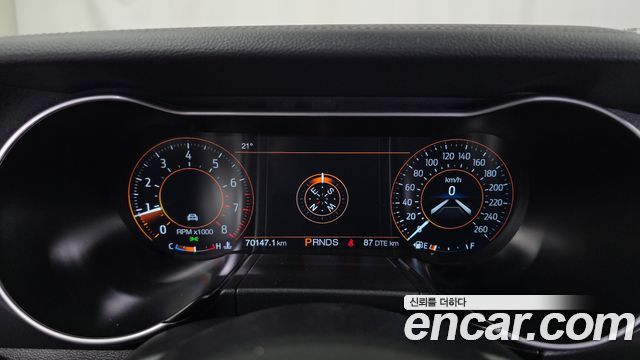 Ford Mustang 2020 — photo 8