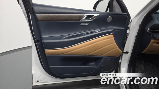 Genesis GV80 2021 — photo 14