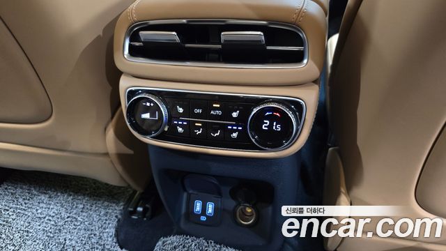 Genesis GV80 2021 — photo 28