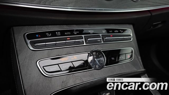 Mercedes-Benz CLS-Class 2019 — photo 16