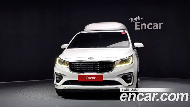 Kia Canival 2019 — photo 3